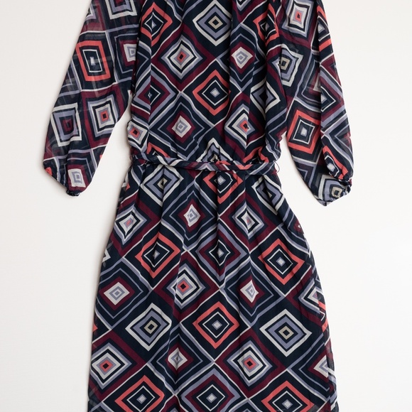 Banana Republic NWT Artsy Sheer Lined Geometric Print Flowy belted Dress sz 12 - Picture 6 of 9